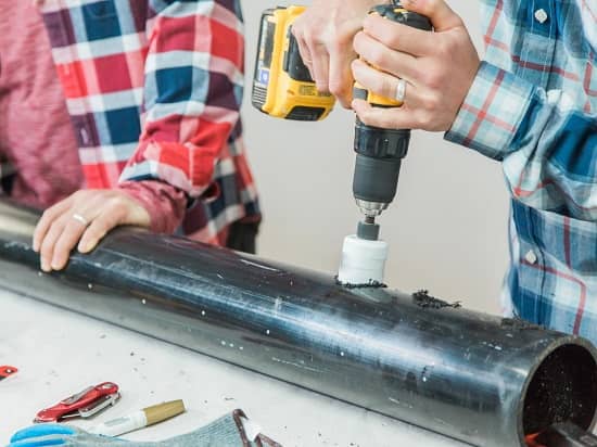 تعبیه سوراخ های انشعابات جمع کننده موتور خانه